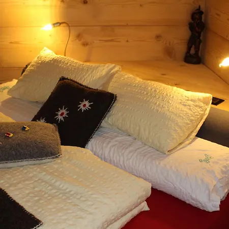 فندق Meuble Gorret 3*